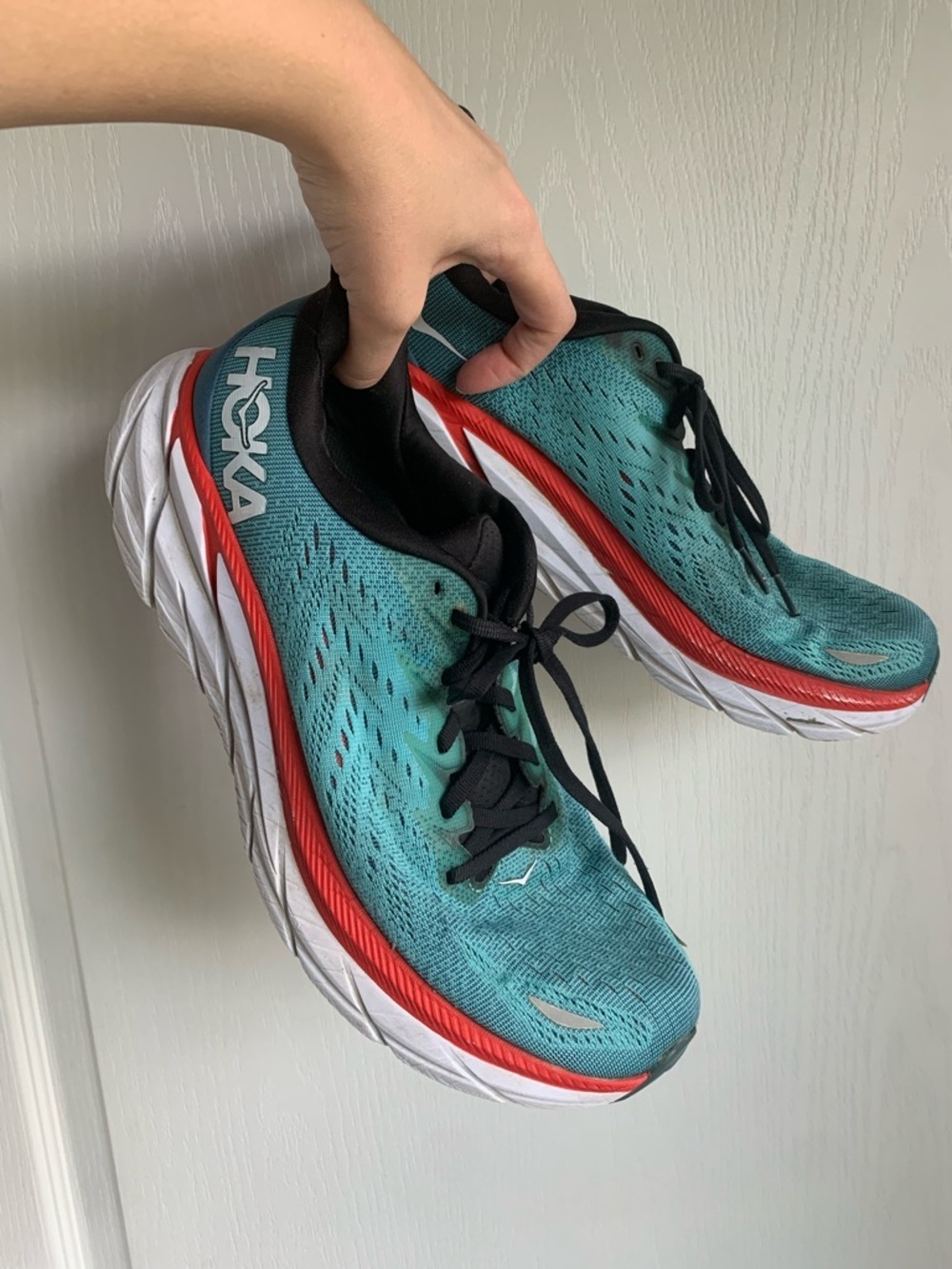 Hoka Clifton 8 running shoes in the Real Teal/Aquarelle colorway